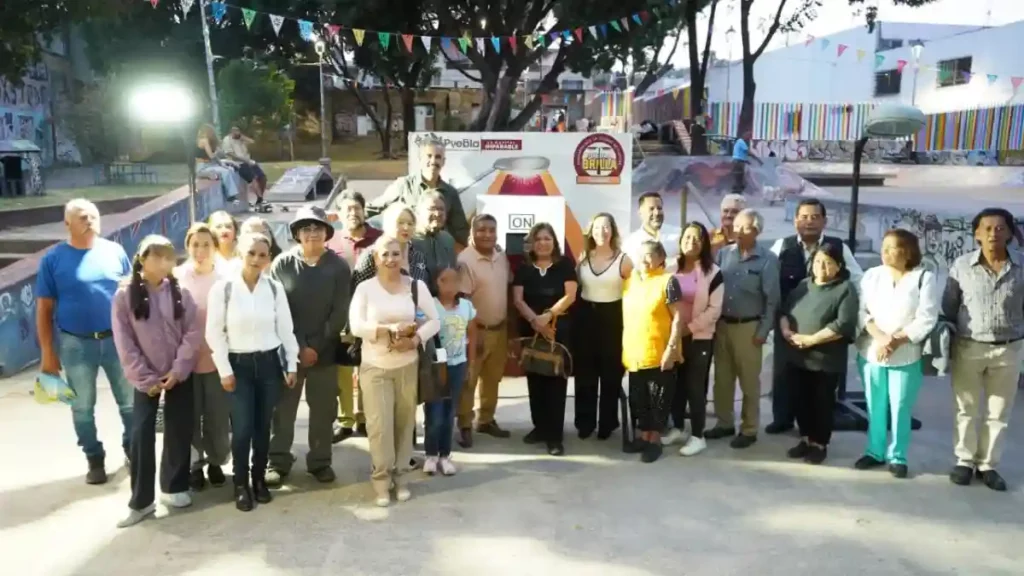 Con Puebla Brilla, Pepe Chedraui logra cobertura total de luminarias LED en el Barrio de Xonaca