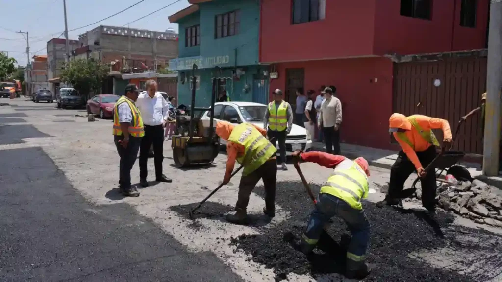 Pepe Chedraui brinda atención a vialidades en la capital poblana con programa “BacheAndo”