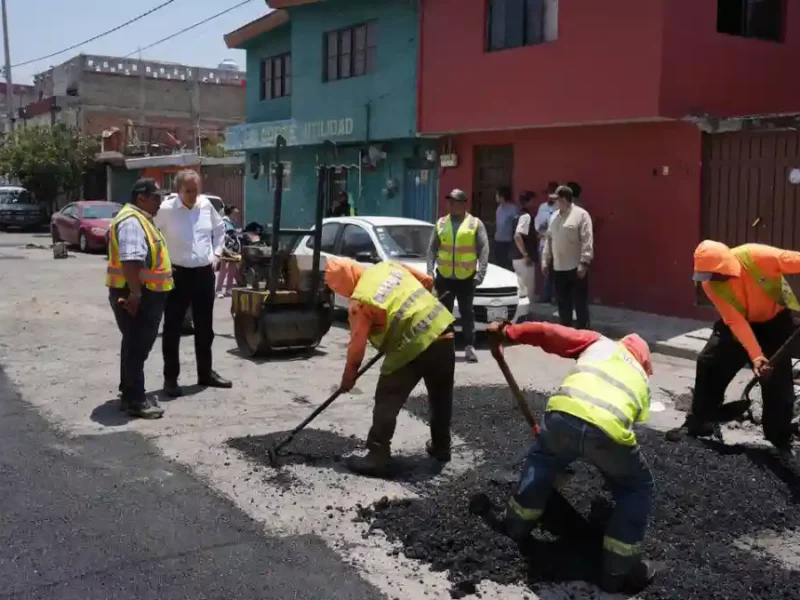 Pepe Chedraui brinda atención a vialidades en la capital poblana con programa “BacheAndo”