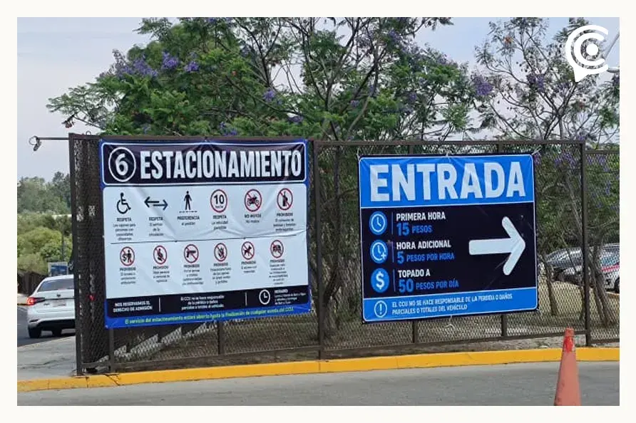 Empleados de Finanzas Puebla sobreviven gracias a ambulantes ante falta de servicios en nueva sede