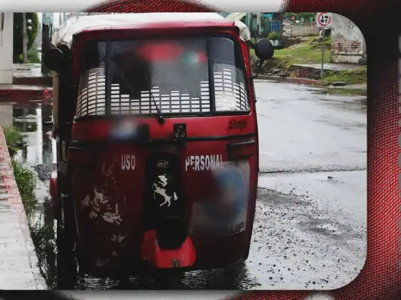 Ejecutaron a hombre dentro de mototaxi en Jolalpan; agresores le cortaron la lengua