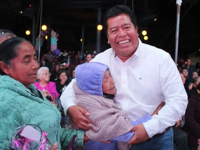 Con gran participación se realizó “Festejando a Mamá”