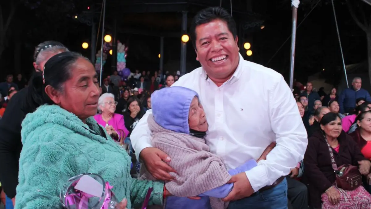 Con gran participación se realizó “Festejando a Mamá”