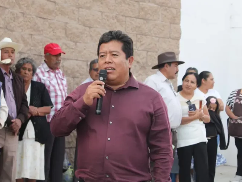 Inician obra de adoquinamiento en Santa Rosa, Tecamachalco