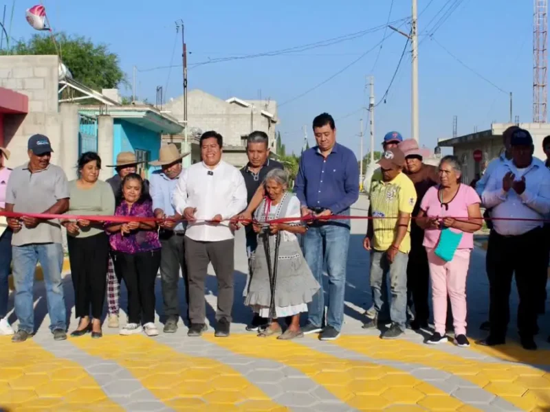 Mateo Hernández entrega obra en la localidad de La Soledad