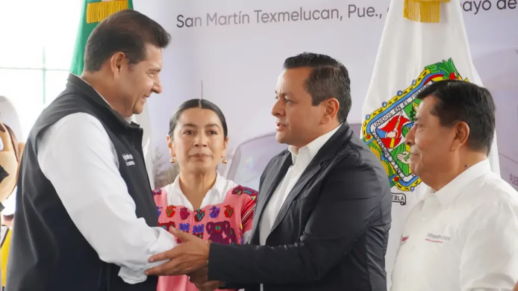 Edil Juan Manuel Alonso acompaña al gobernador Alejandro Armenta a la inauguración del Centro de Adiestramiento para Operadores de Carga en Texmelucan
