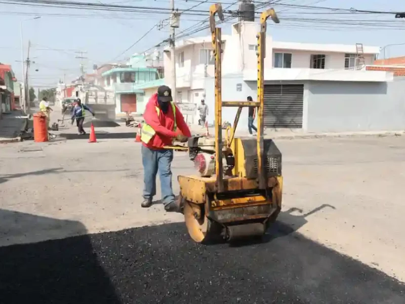 Gobierno de Pepe Chedraui da seguimiento a labores de bacheo en El Patrimonio