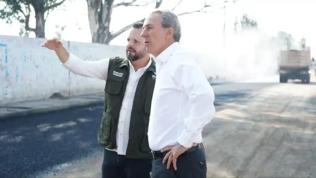 Impulsa Pepe Chedraui mejores vialidades con el Tren Capitalino de Pavimentación