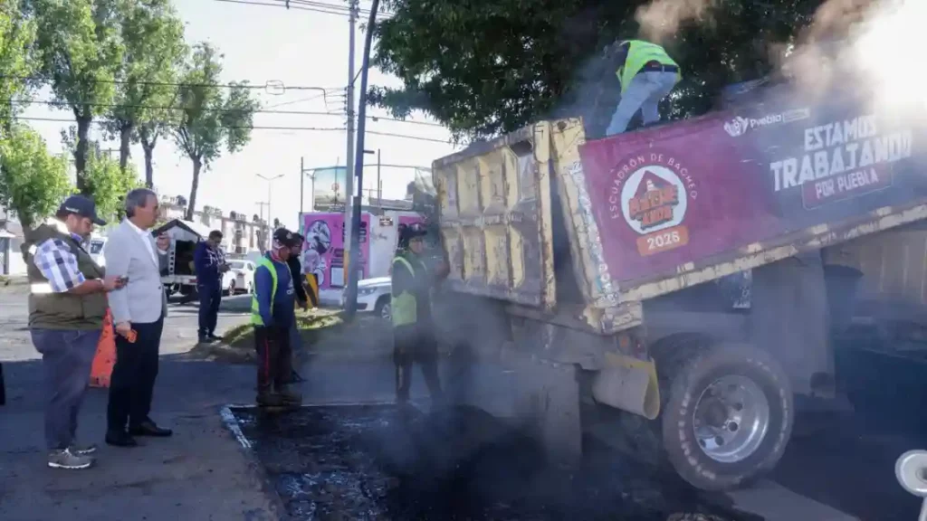 Pepe Chedraui continúa fortaleciendo el mantenimiento vial con "BacheAndo" Puebla