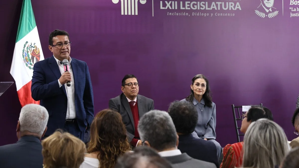 Reconoce Congreso del Estado a Rosalva Loreto López, por su trayectoria académica y defensa del patrimonio cultural