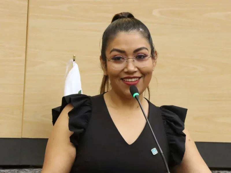 Plantea Leonela Martínez reforma al Código Civil para proteger el interés superior de menores en viajes internacionales  