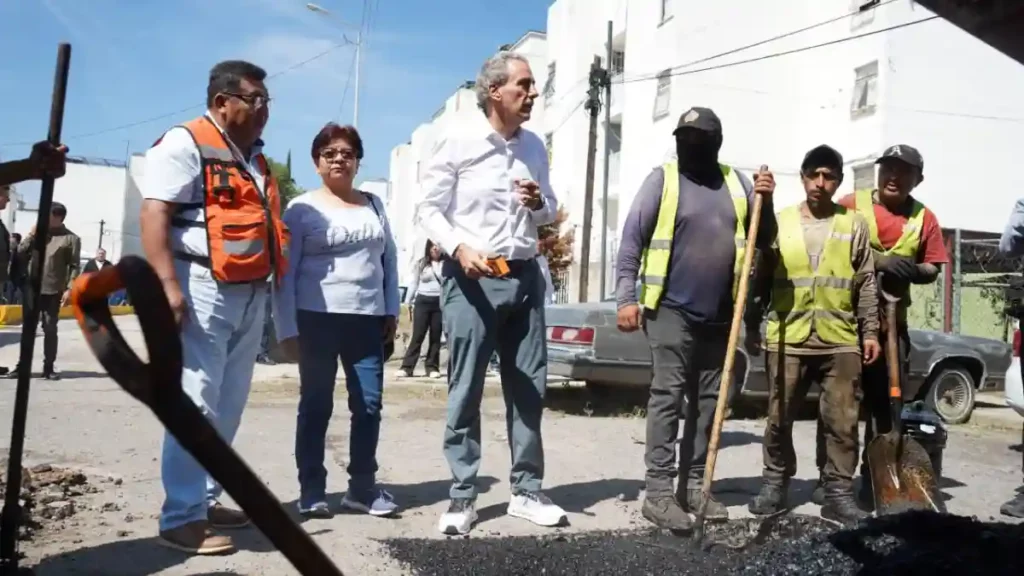 Reafirma Pepe Chedraui compromiso con acciones de mantenimiento vial