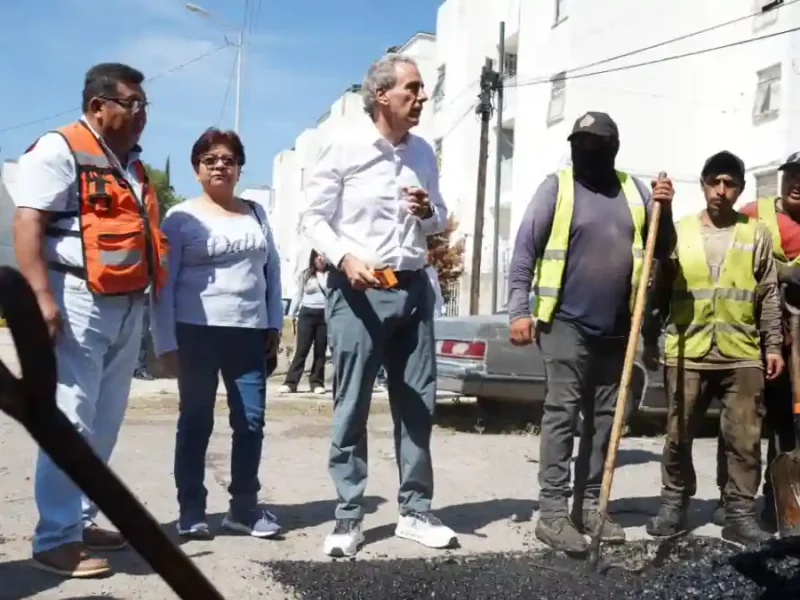 Reafirma Pepe Chedraui compromiso con acciones de mantenimiento vial