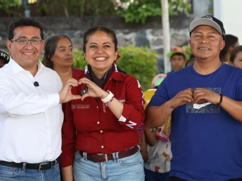 Pável Gaspar y Azucena Rosas refrendan compromiso con la niñez de la Mixteca poblana