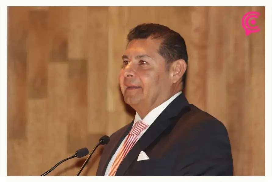 José Ramón Fernández presenta su libro “El Balón Rueda Tres Veces en México”