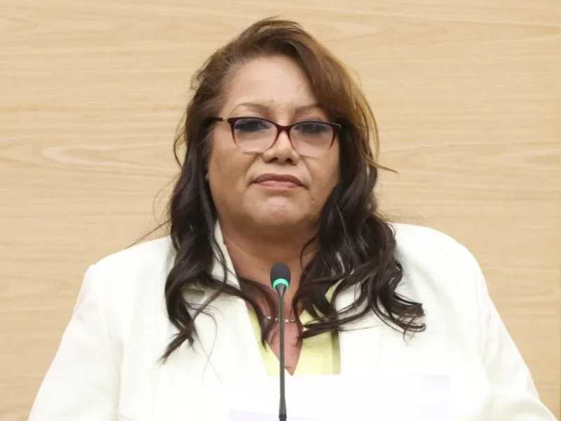 Impulsa Gabriela Chumacero acciones contra la discriminación por identidad de género