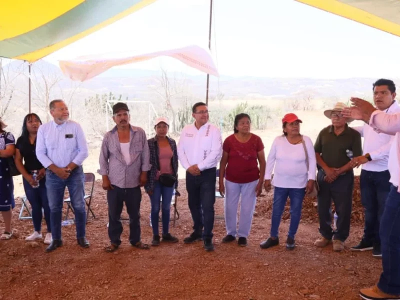 Diputado Pável Gaspar impulsa desarrollo social en comunidades del Valle de Acatlán de Osorio