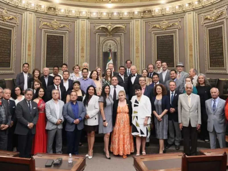 Reconoce Congreso del Estado a Fernando García Limón, fundador del Club y Museo del Automóvil