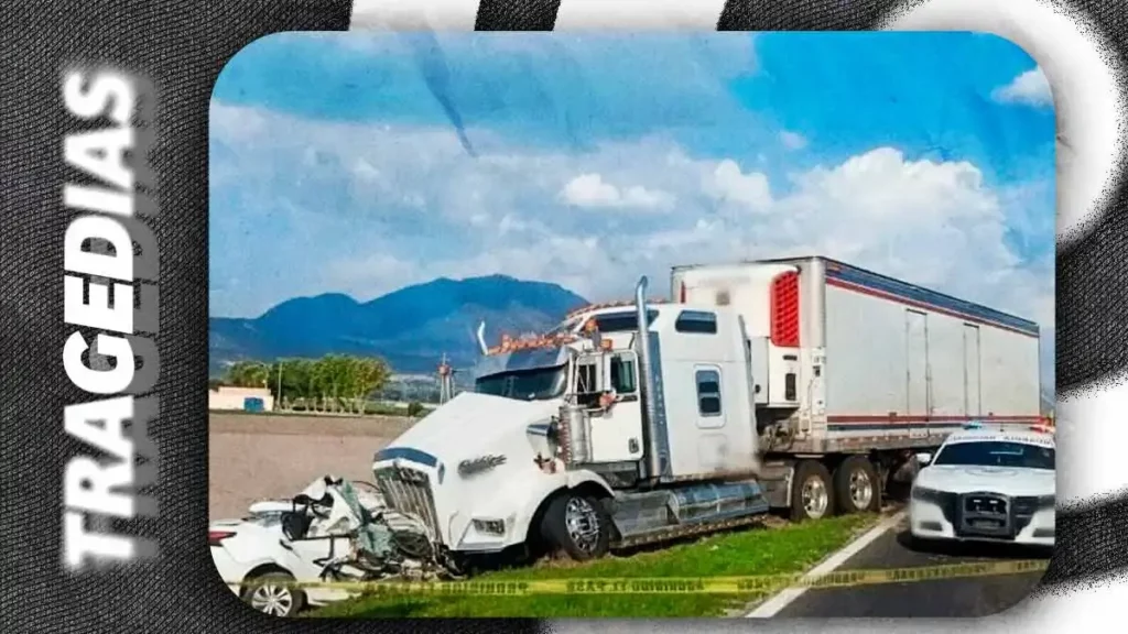 Choque frontal entre auto y tráiler deja tres muertos en la autopista Amozoc-Perote