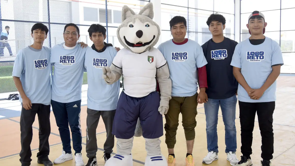 Participa comunidad de CU2 en Lobo Reto Futbolero