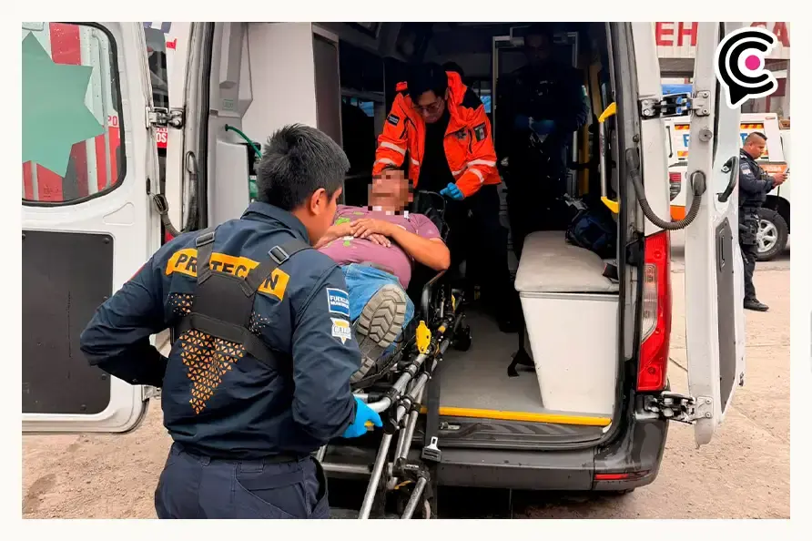 Trabajador resultó lesionado al recibir una descarga eléctrica en San Pablo Xochimehuacan