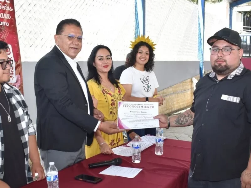 Promueve el diputado Miguel Márquez inclusión y oportunidades de desarrollo para habitantes de Huauchinango 
