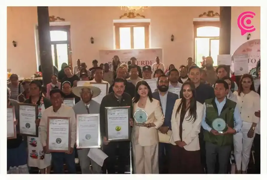 Ayuntamiento de Zacatlán otorga distintivo Punto Verde; reconocimiento que impulsa prácticas ambientales