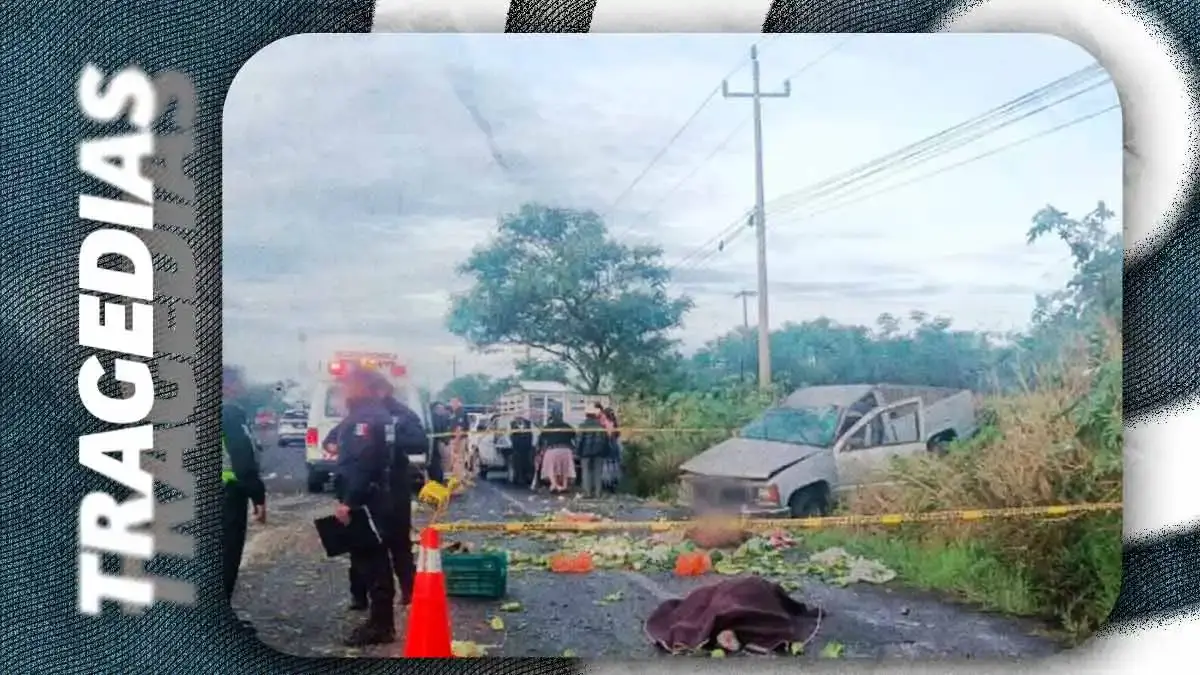 Comerciante iba a vender al tianguis de Izúcar, Puebla y muere en trágica volcadura