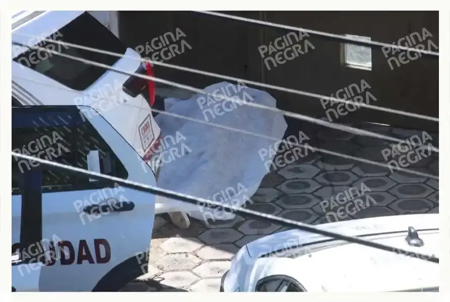 A puñaladas, matan a hombre en Totimehuacan, Puebla; víctima quedó tendida en un conjunto habitacional