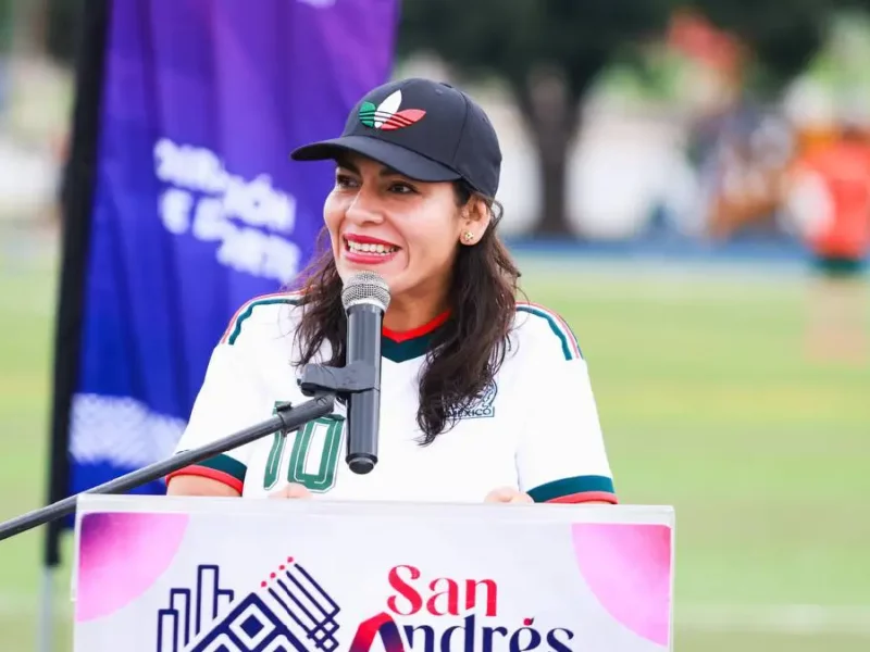 Impulsa Lupita Cuautle el deporte con la Copa San Andrés y la develación de balones monumentales