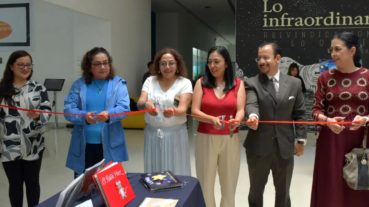 Inauguran en Biblioteca Central BUAP exposición de cuentos diversificados infantiles