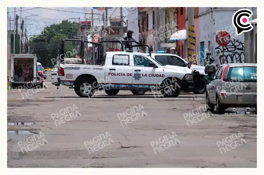 Autoridades montan operativo en la 46 Poniente, Puebla; aseguran autopartes en un tractocamión
