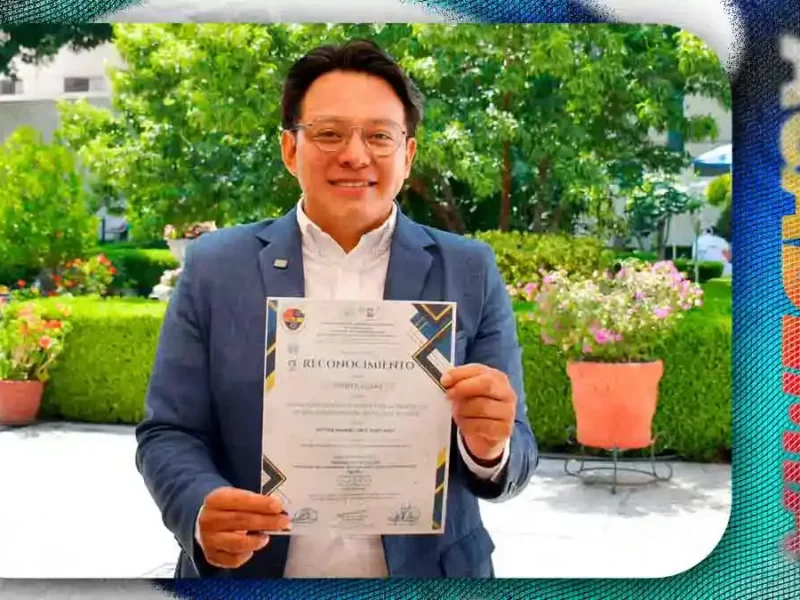Alumno de enfermería de la BUAP gana con innovador proyecto para prevenir lesiones por presión