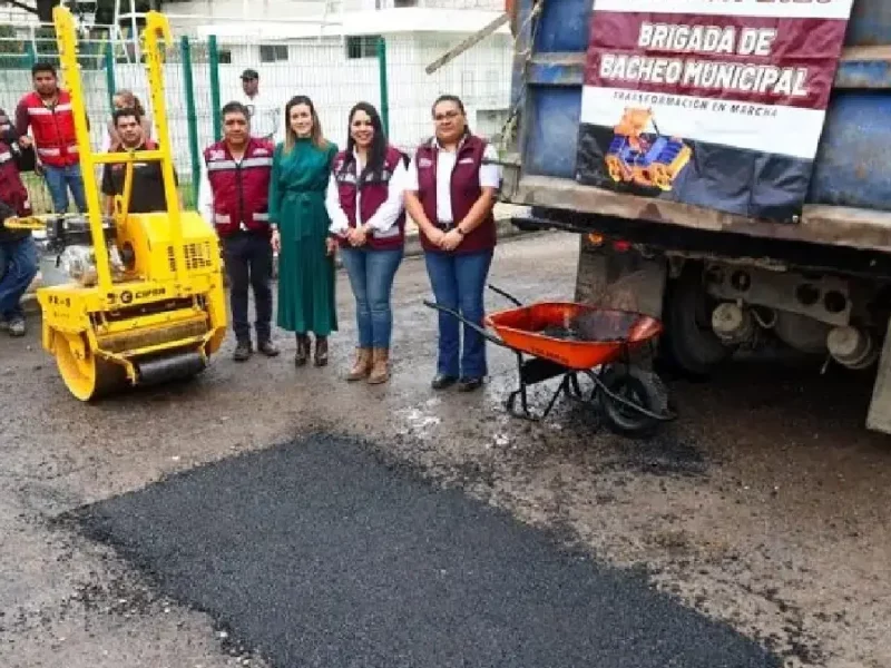 Con módulos de maquinaria propios, Tonantzin Fernández da banderazo de arranque al Bachetón 2026 en San Pedro Cholula