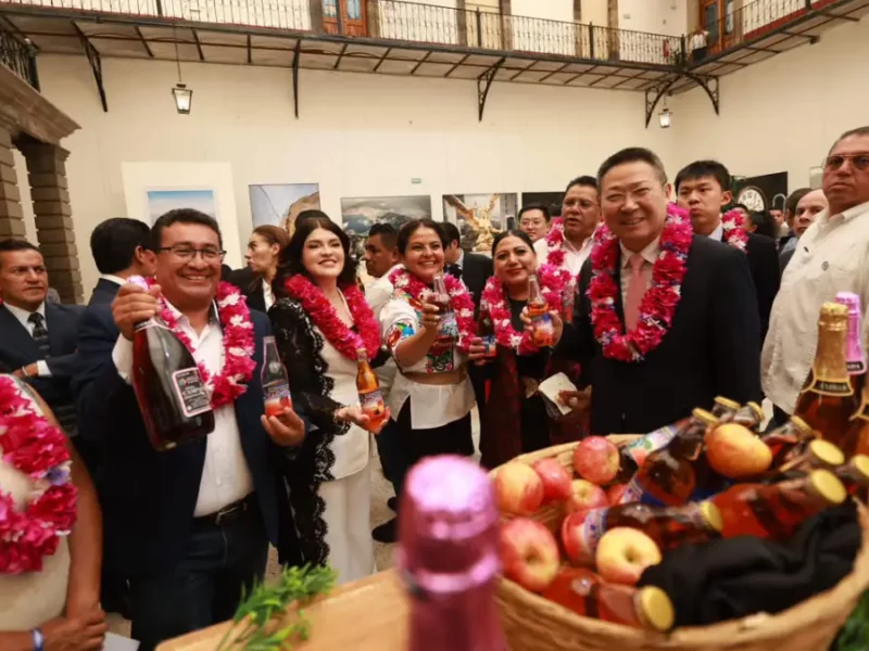 Congreso del Estado y Zacatlán fortalecen hermandad con China