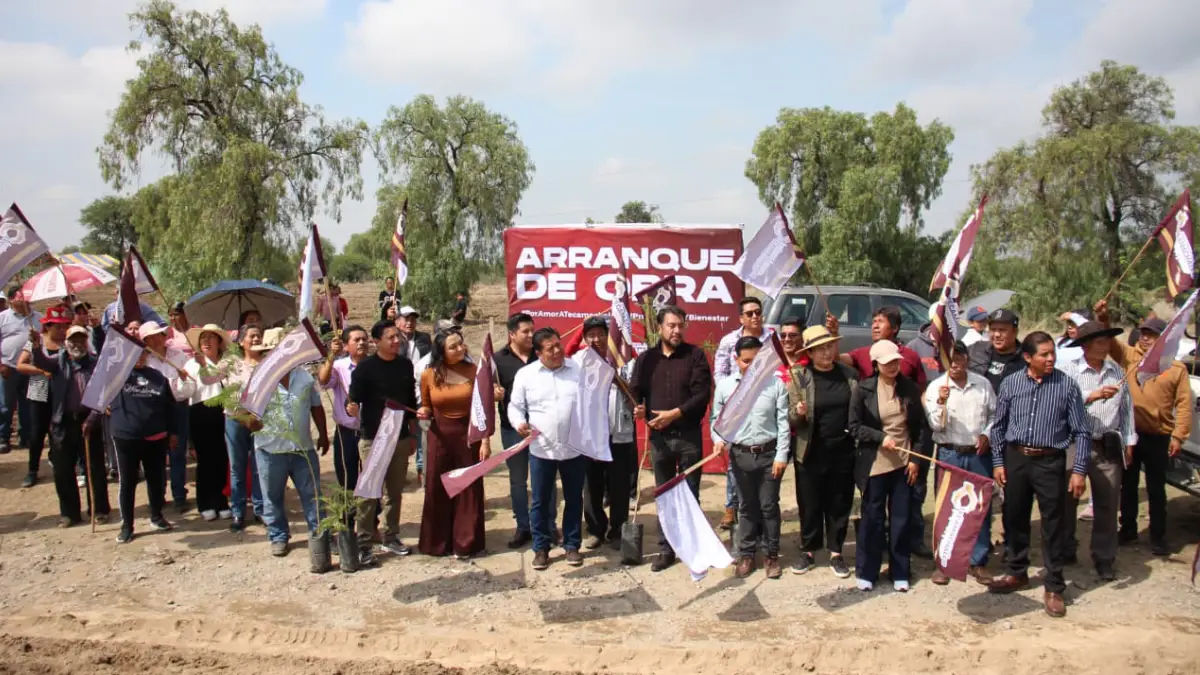 Inicia ampliación de camino que conectará San Mateo Tlaixpan con Huixcolotla