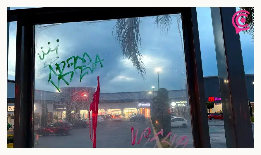 Vandalizan paraderos del Paseo de Campeones en la Calzada Zaragoza previo a inauguración en Puebla