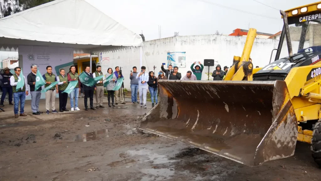 Con una inversión de ocho mdp, Gobierno de Texmelucan inicia pavimentación de la calle Cofre de Perote en la ciudad