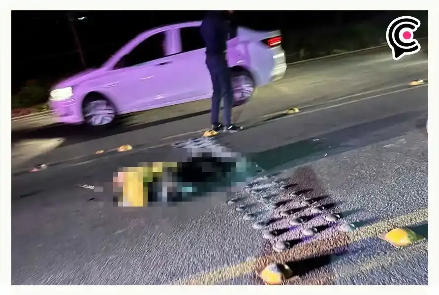 Boyas metálicas provocan accidente de motocicleta en Huejotzingo, Puebla; mujer muere y hombre queda herido