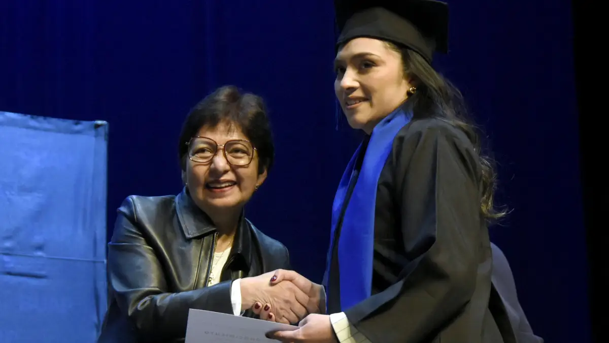 Las modalidades alternativas brindan oportunidades de estudio a los jóvenes: Rectora Lilia Cedillo