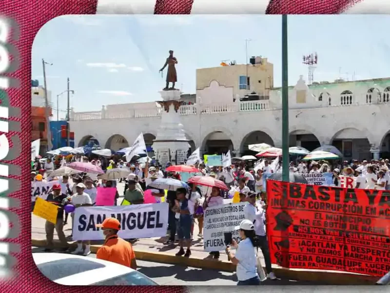 Pobladores de Acatlán de Osorio se manifestaron para exigir que se acelere la revocación contra Guadalupe Bárcenas