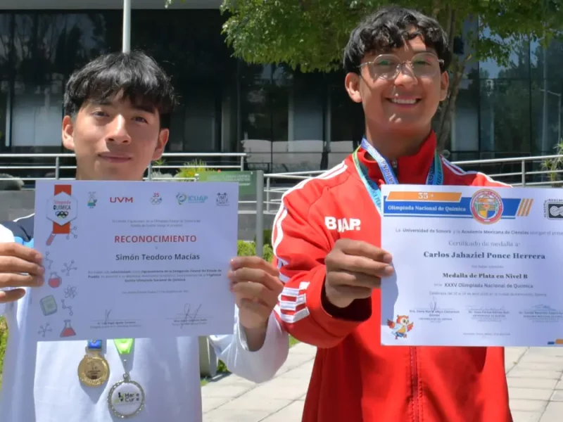 Estudiantes BUAP ganan medallas de plata en Olimpiada Nacional de Química