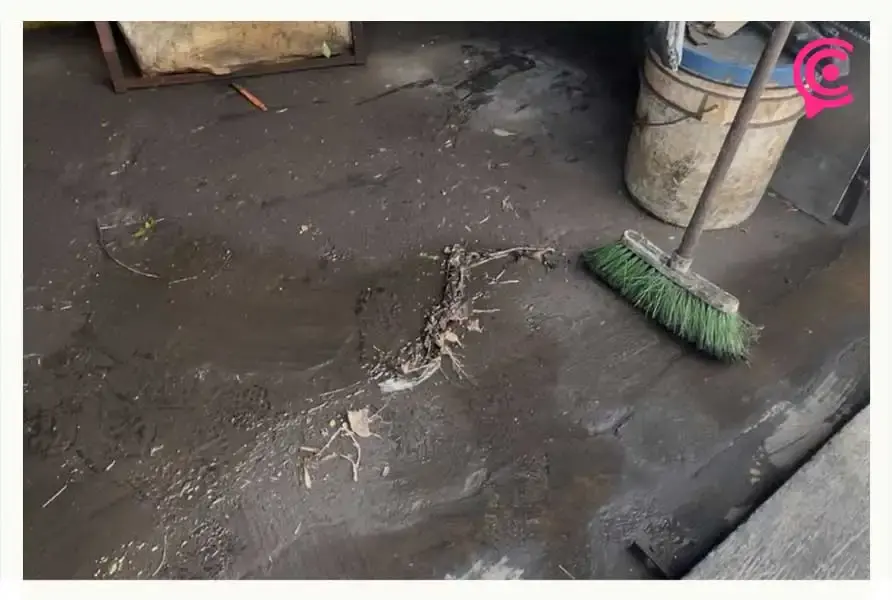 Vaso Regulador Puente Negro se desborda por lluvias; locatarios y vecinos exigen obras de drenaje precautorias