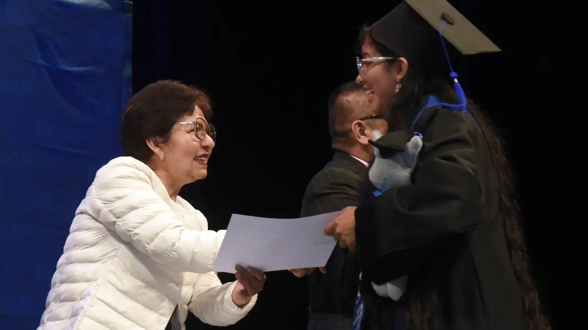 Preside Rectora Lilia Cedillo graduación del Bachillerato Internacional 5 de Mayo