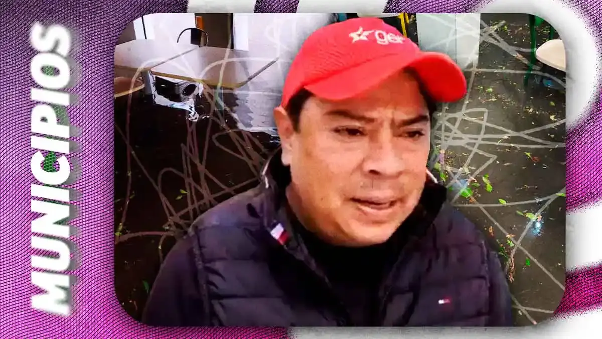 Colapso de drenaje inunda restaurantes de Los Sapos, Analco y Plaza AlCentro en Puebla