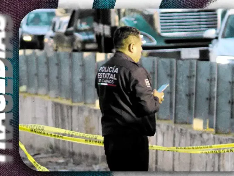 Automovilista muere tras estrellarse en una luminaria del Corredor Industrial La Ciénega, Puebla