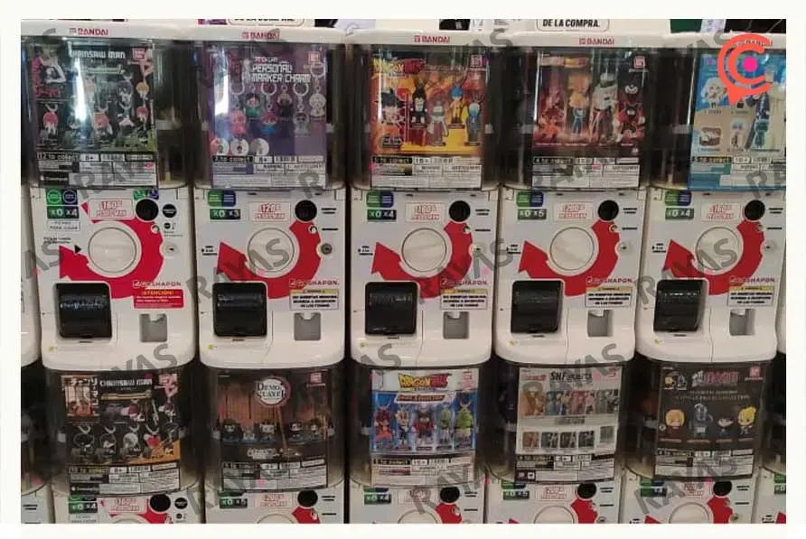 Máquinas Gashapon llegan a Puebla con colecciones de One Piece, Hello Kitty y más