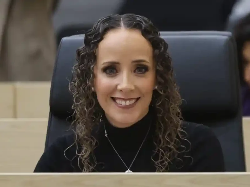 Propone Susana Riestra debates obligatorios entre candidatos y candidatas
