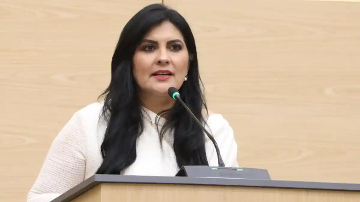 Pide Delfina Pozos evitar reuniones de carácter político en templos