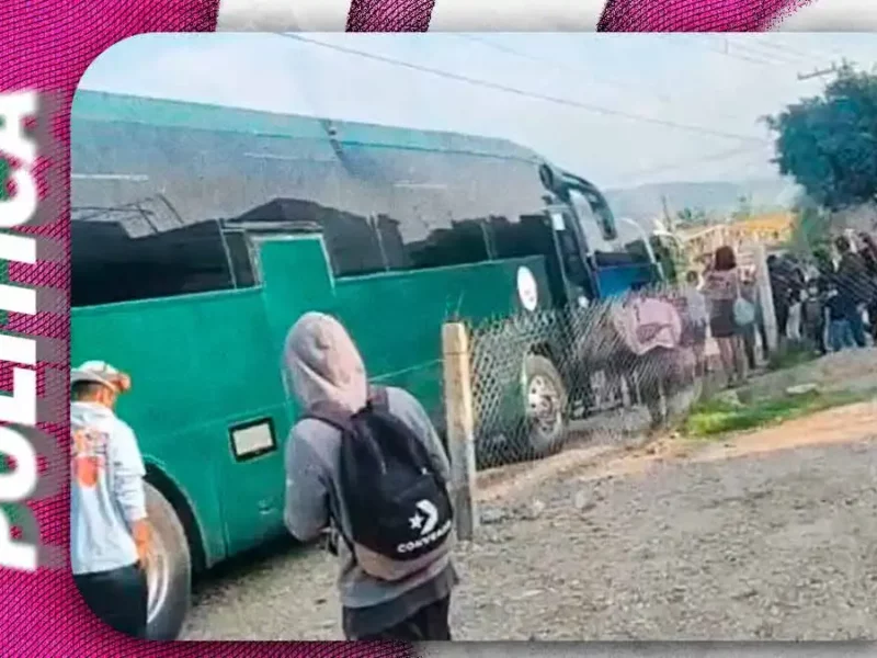 Pobladores de Acatlán acusan acarreo de personas desde Oaxaca para manifestación a favor de Guadalupe Bárcenas